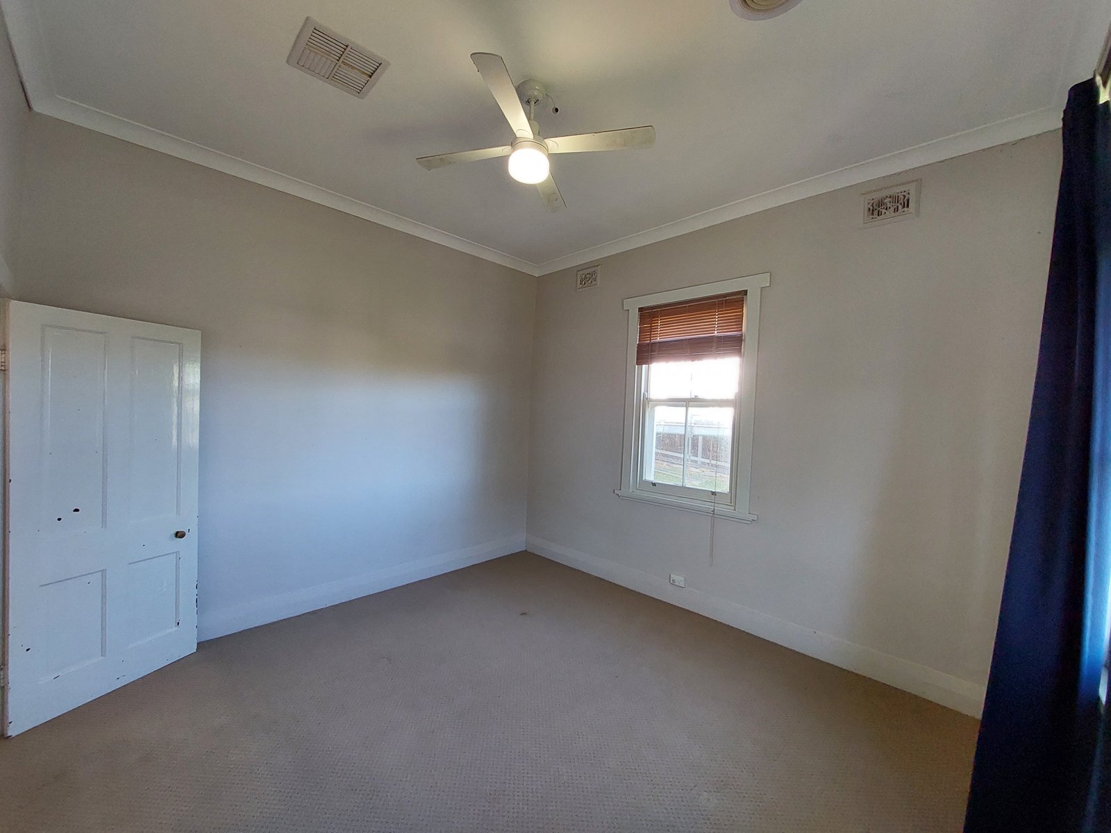 95 Punch Street GUNDAGAI 7