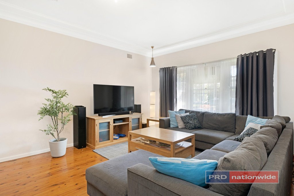 95 Tompson Road PANANIA 2