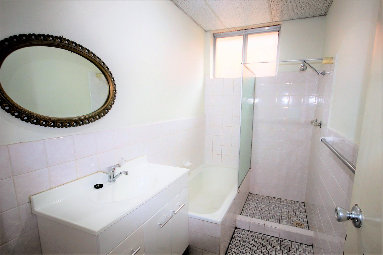 9/50-52 Queen Victoria Street BEXLEY 4