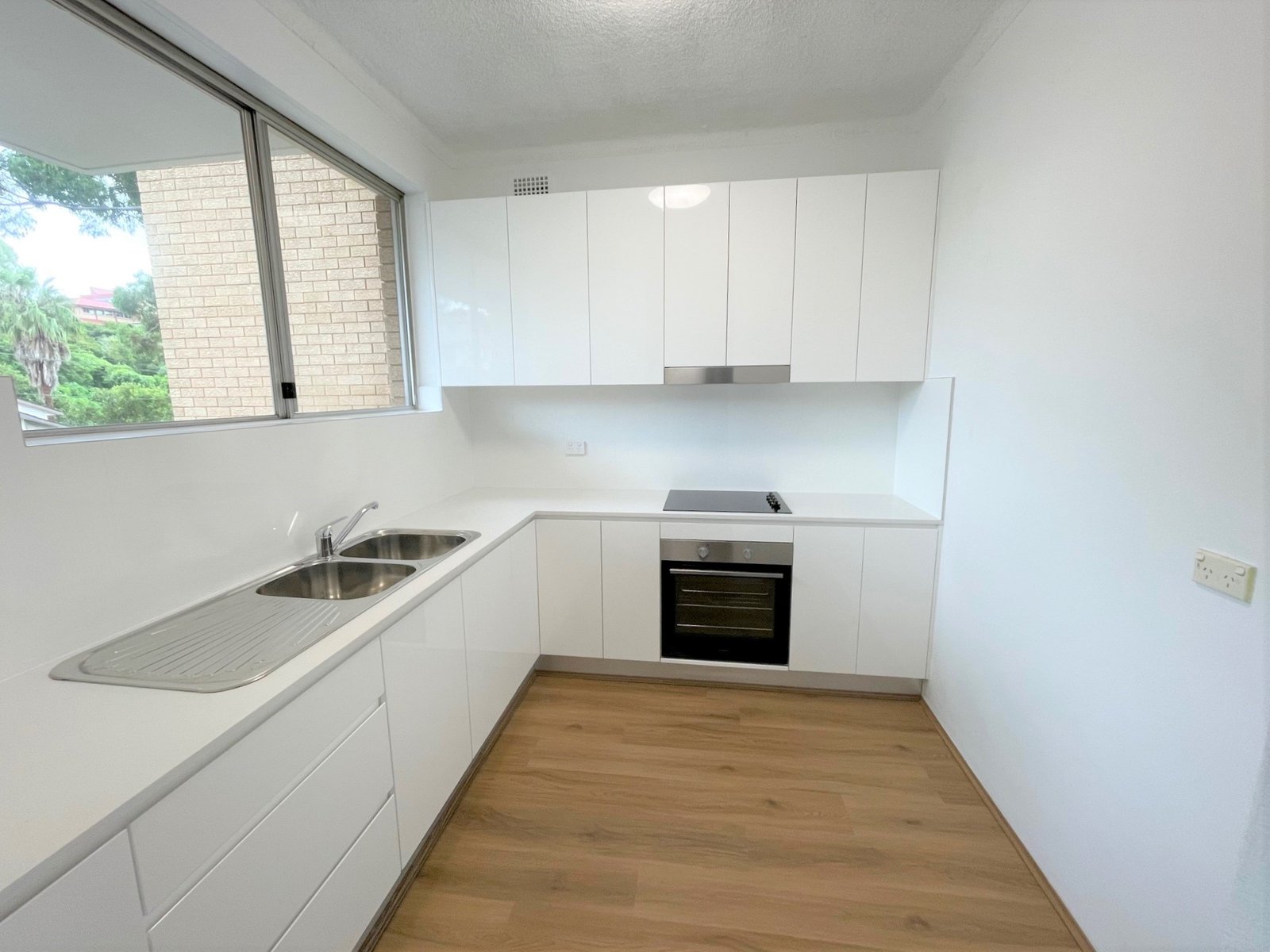 9/50-52 Queen Victoria Street BEXLEY 2