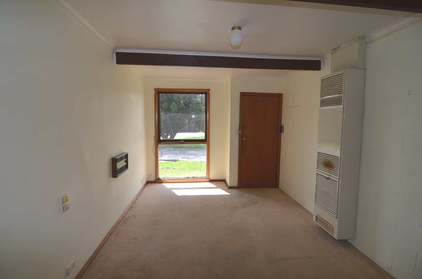 Gallery: 9/51-53 Merlin Crescent