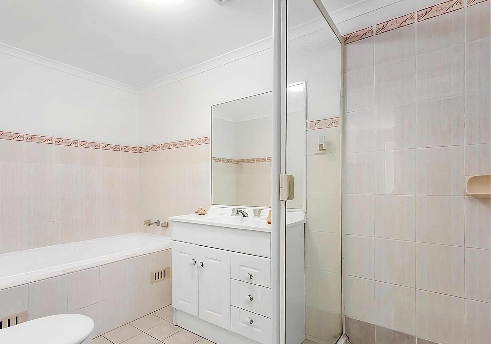 9/52-56 Auburn Street SUTHERLAND 4
