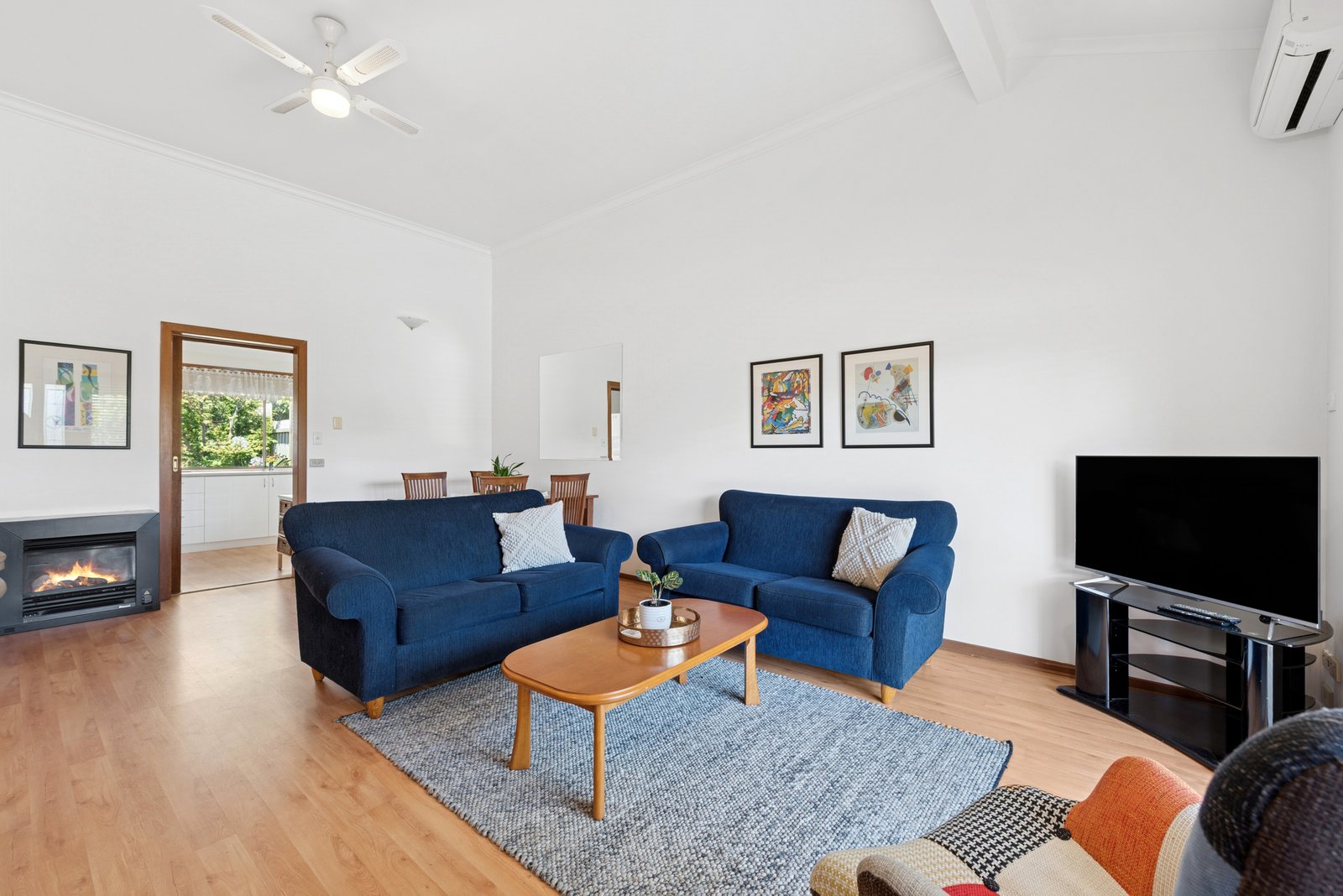 Gallery: 9/52-70 Centre Dandenong Road