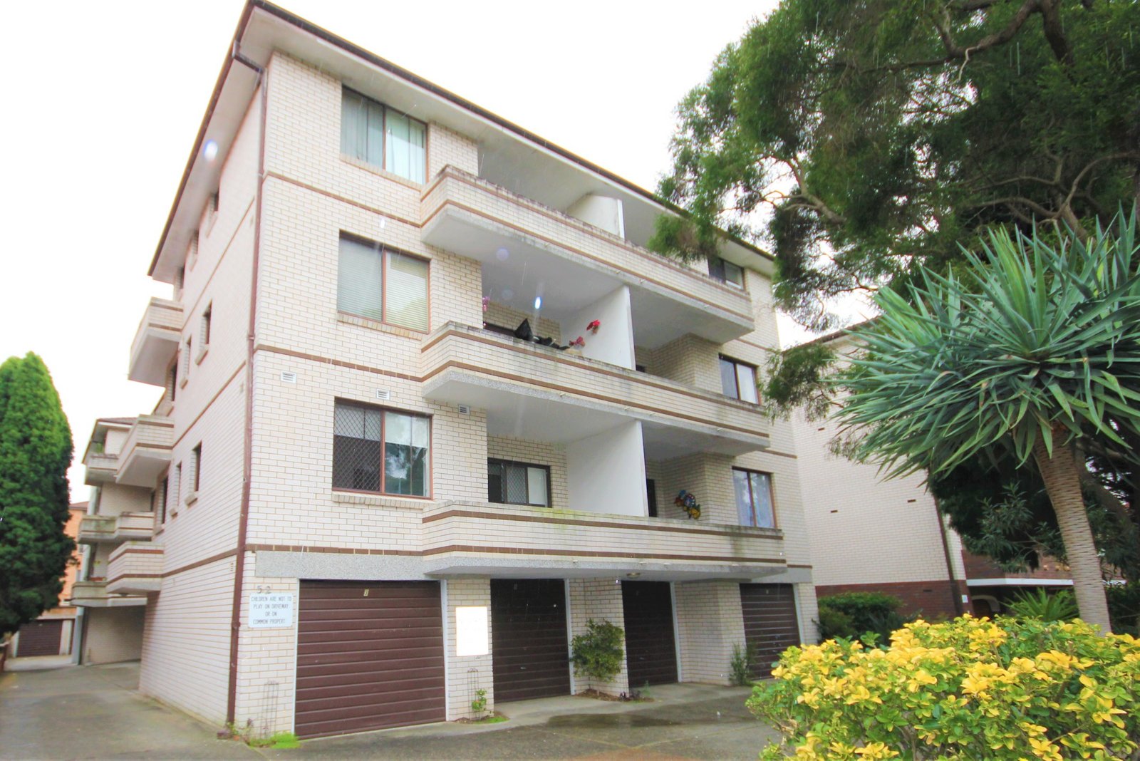 9/52 Warialda Street KOGARAH 1