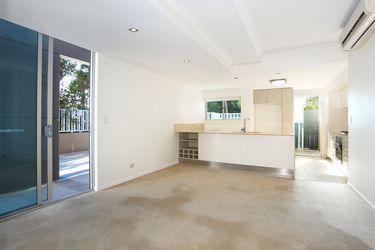 9/53 Darrambal Street CHEVRON ISLAND 6