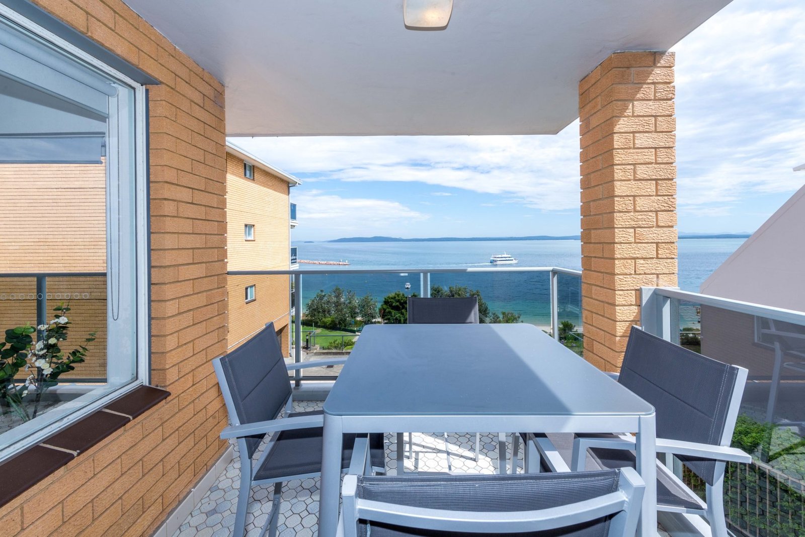 9/53 Victoria Parade NELSON BAY 10