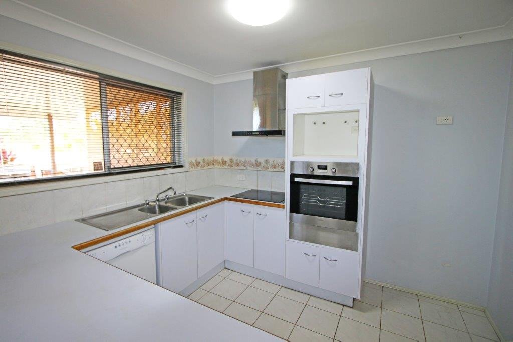 95/33 Edmund Rice Drive SOUTHPORT 4
