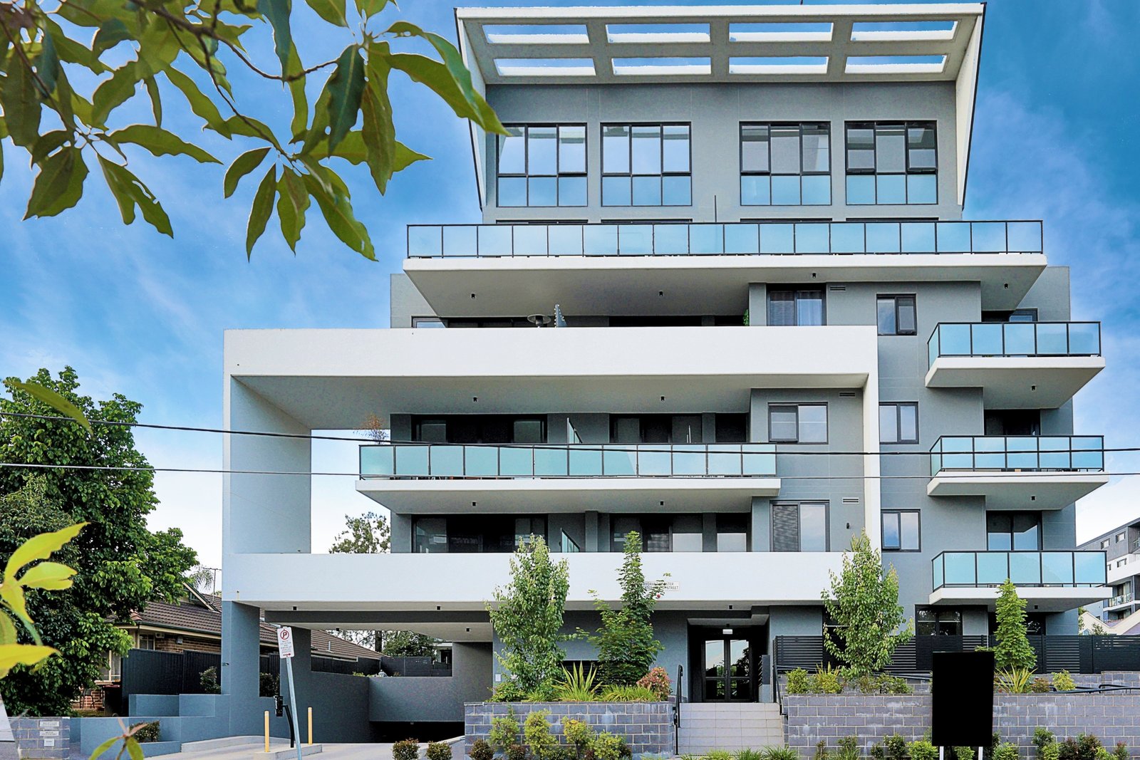 95/35-37 Barber Avenue PENRITH 1