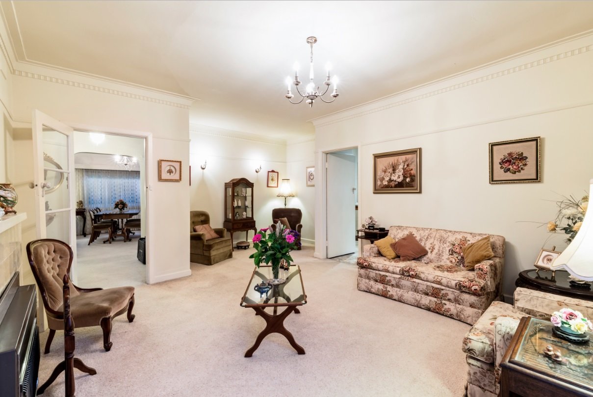 Gallery: 957 Centre Road