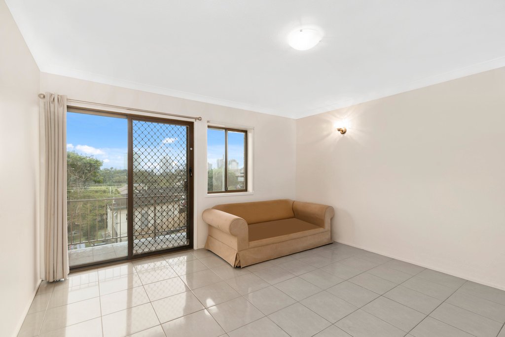 9/57 Dixon Street COOLANGATTA 2