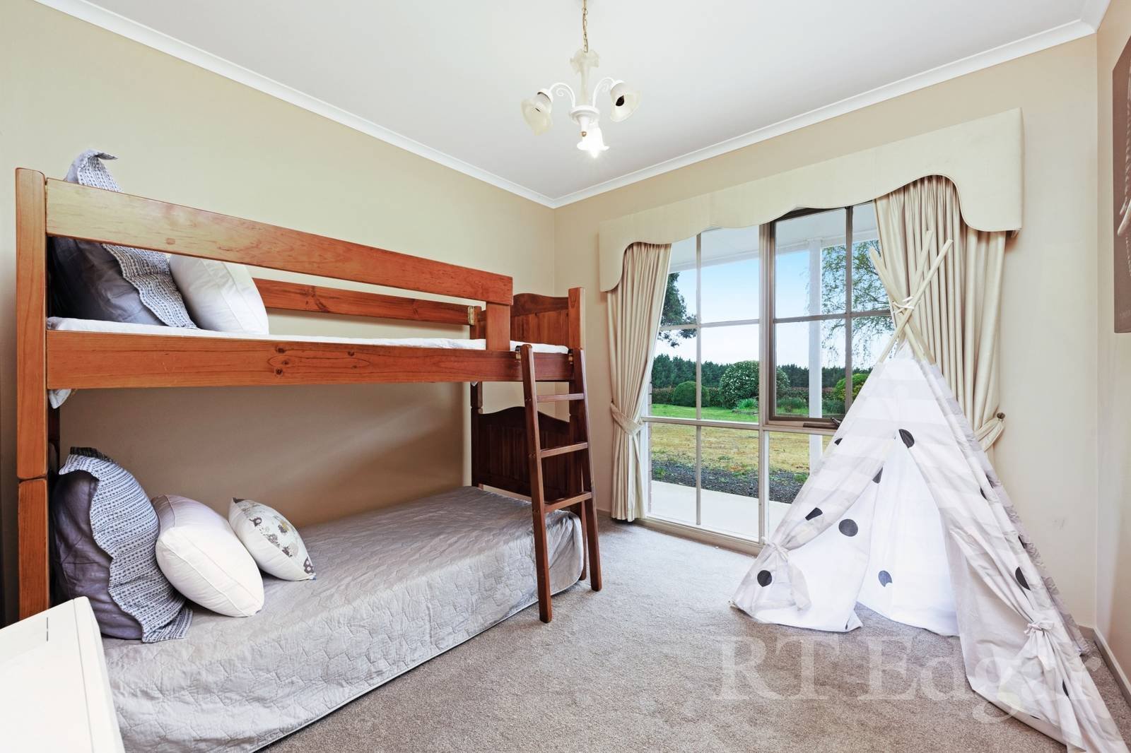 Real Estate and Property in 959 Bacchus Marsh Road, Bullengarook, VIC