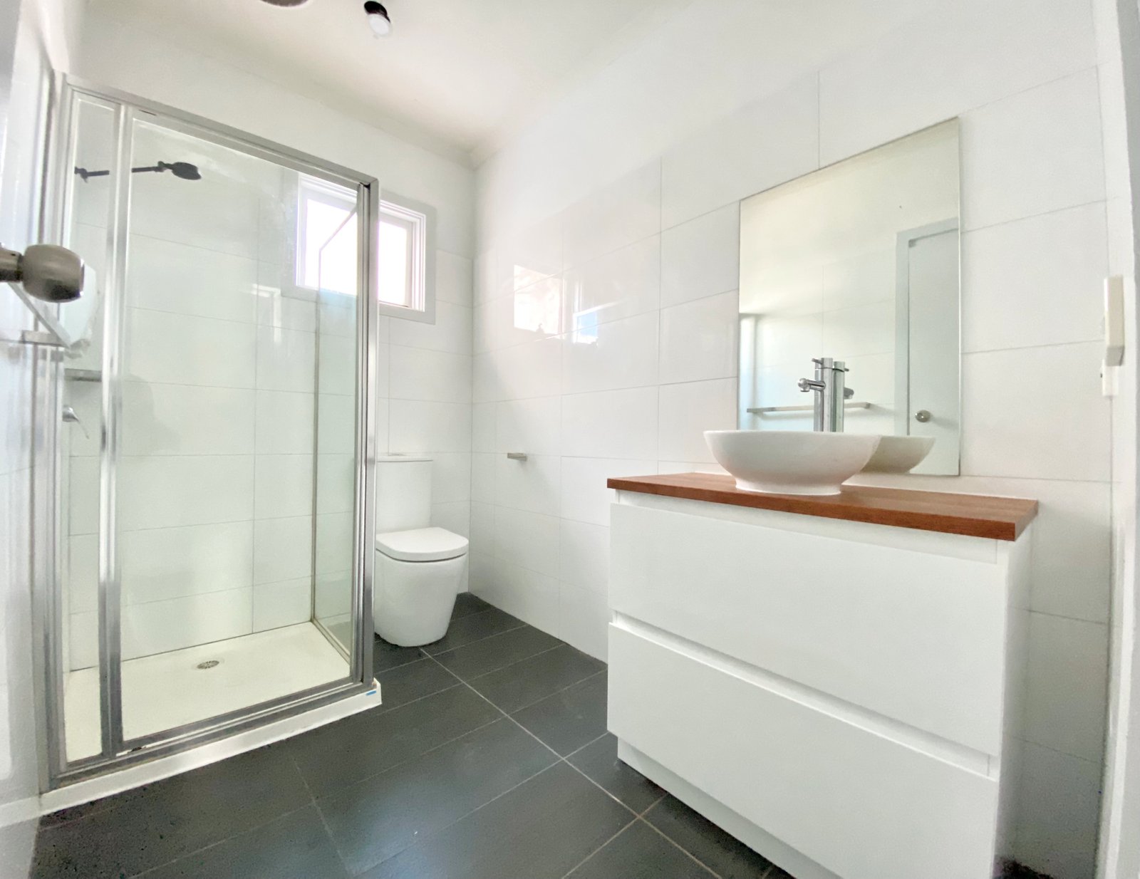 Gallery: 95A Atherton Road