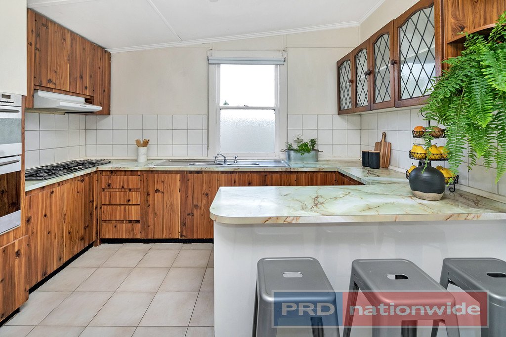 95A Grant Street SEBASTOPOL 2