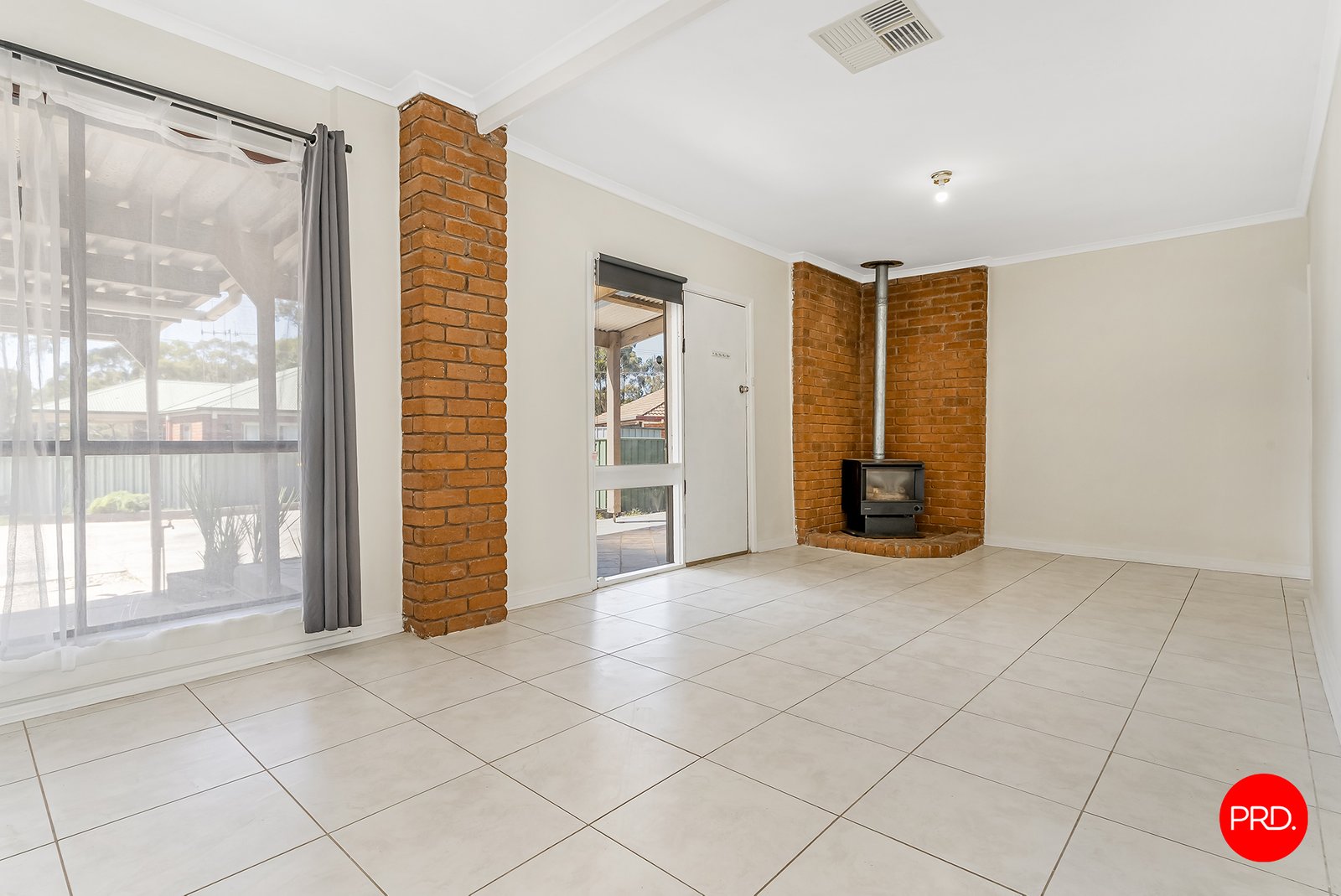 95A Olympic Parade KANGAROO FLAT 5