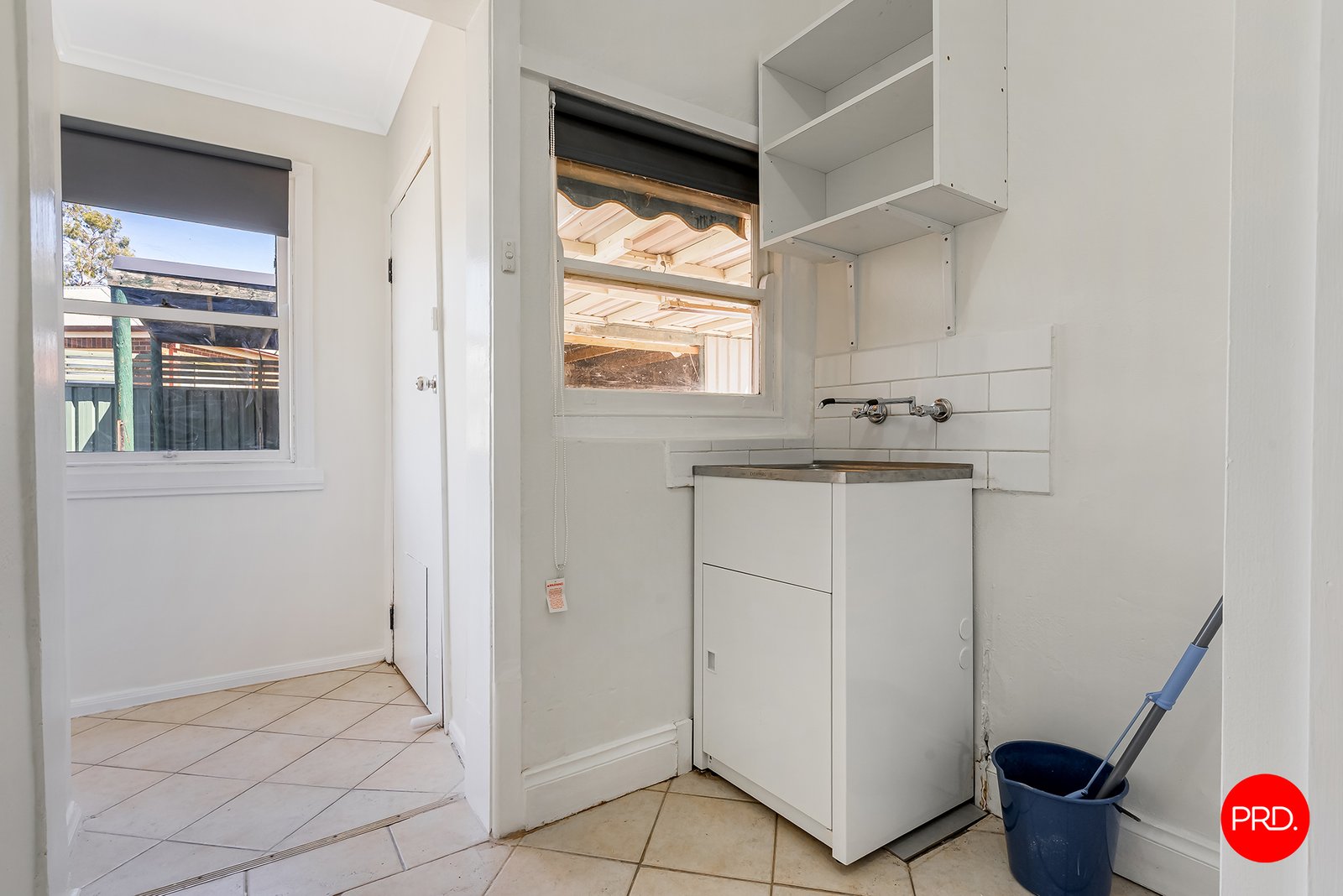 95A Olympic Parade KANGAROO FLAT 11