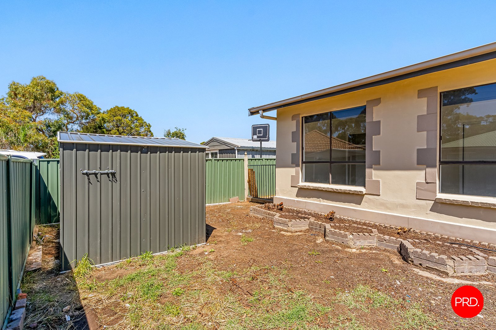 95A Olympic Parade KANGAROO FLAT 16