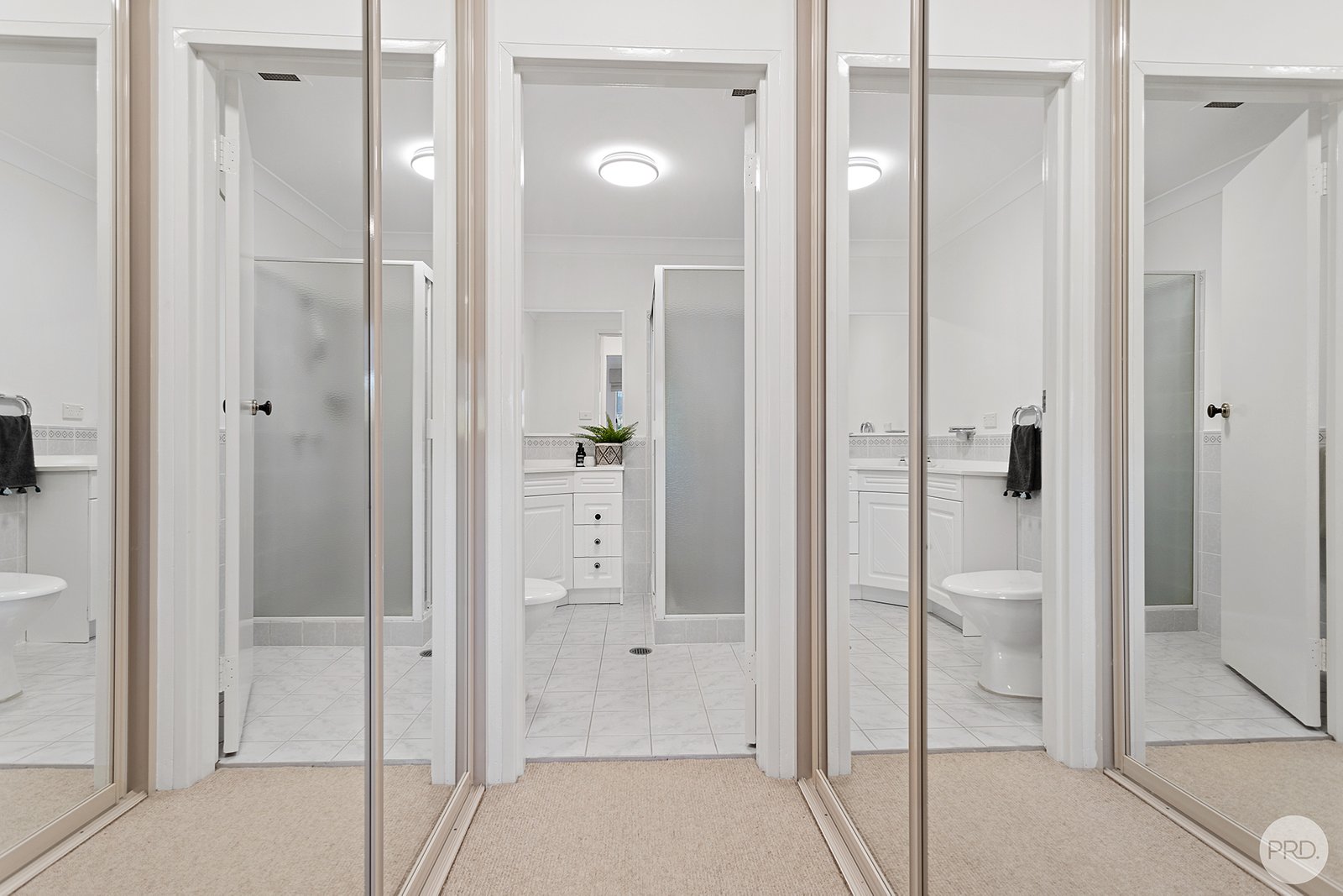 9/6-10 Weatherly Close NELSON BAY 19