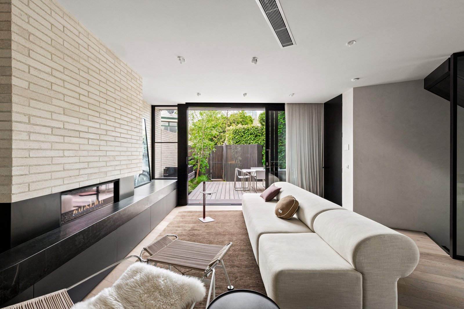 96-98 Napier Street, South Melbourne, 3205