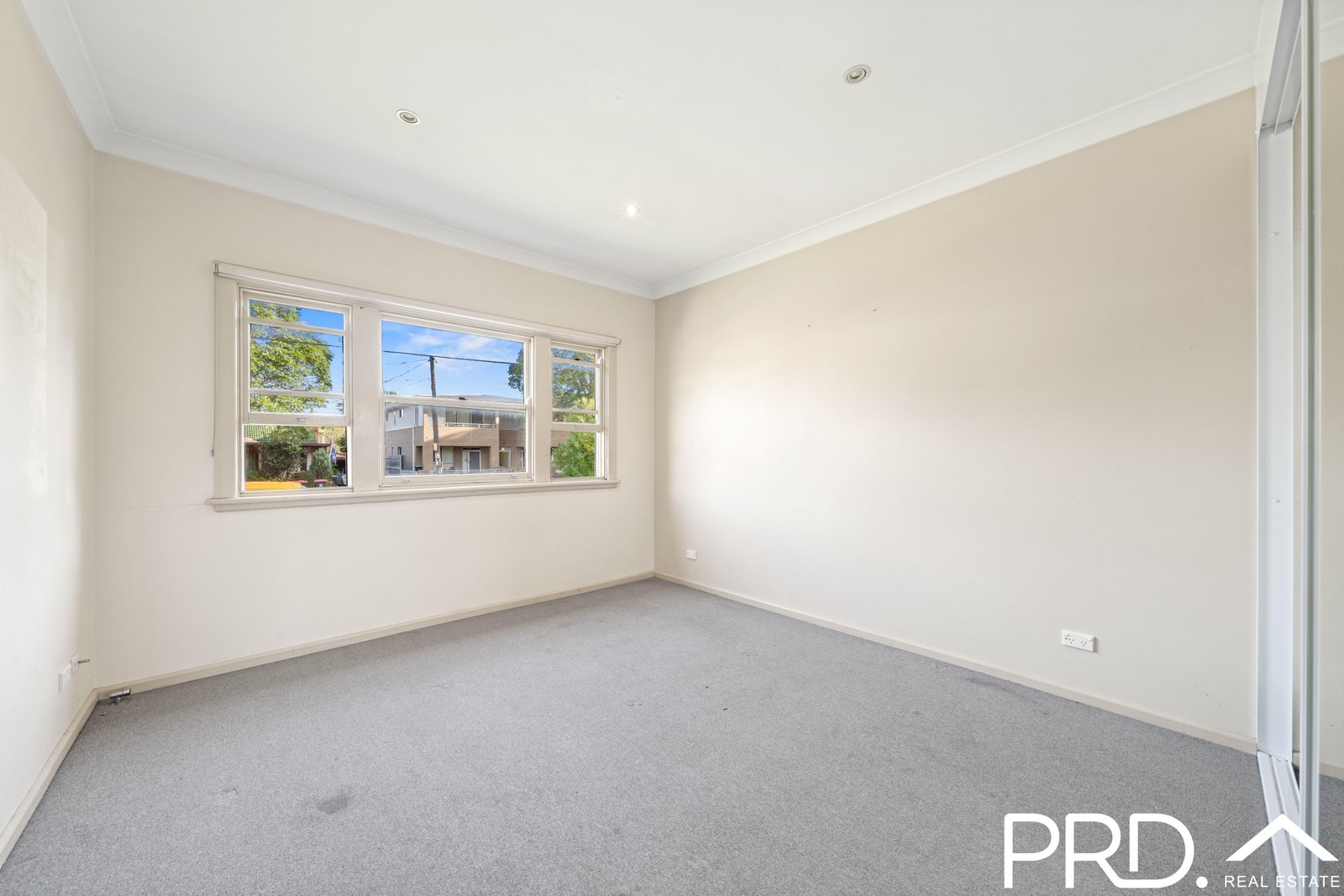 96 Bransgrove Rd  REVESBY 4