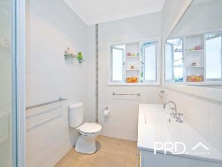 96 Bransgrove Rd  REVESBY 6