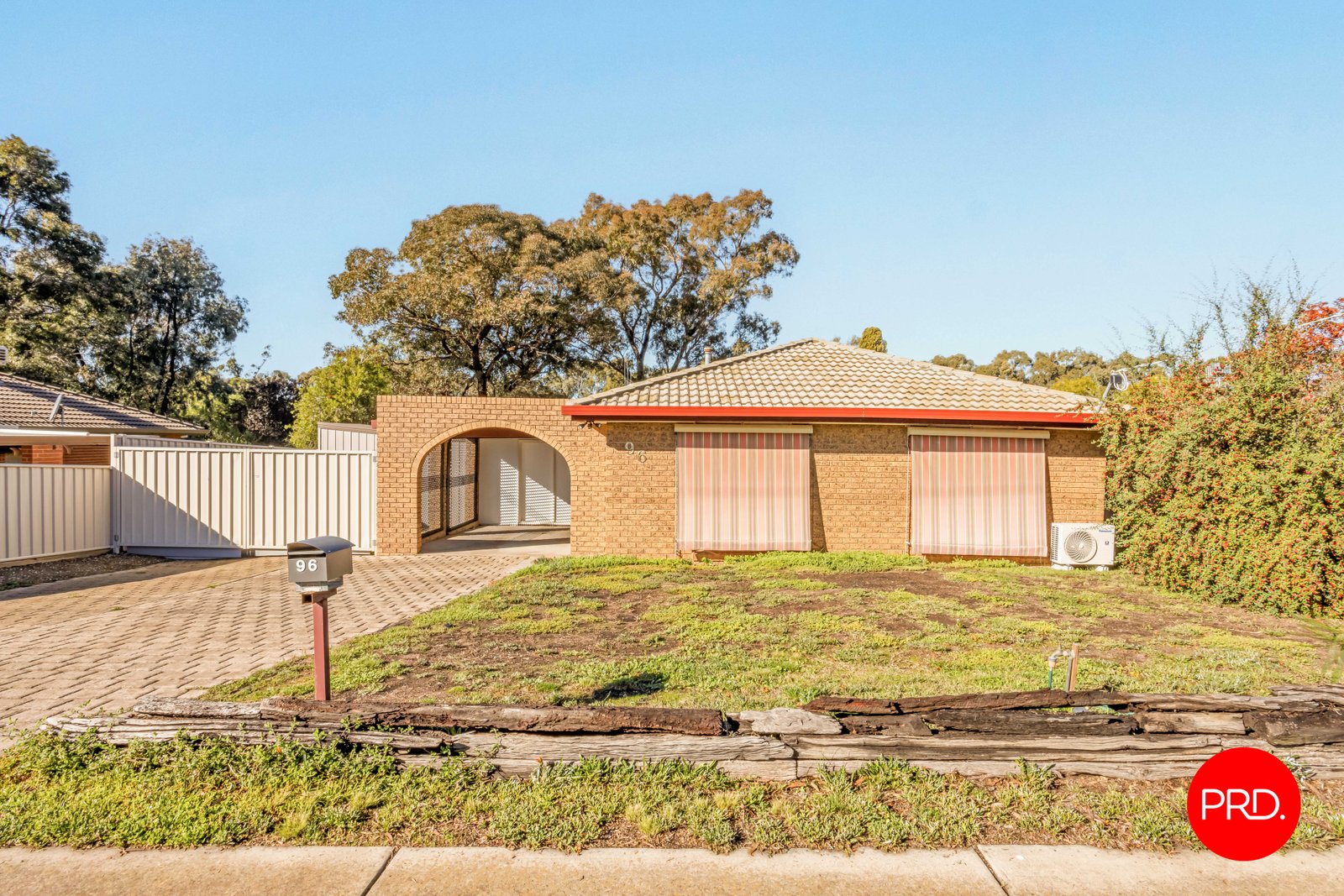 96 Bright Street CALIFORNIA GULLY 2