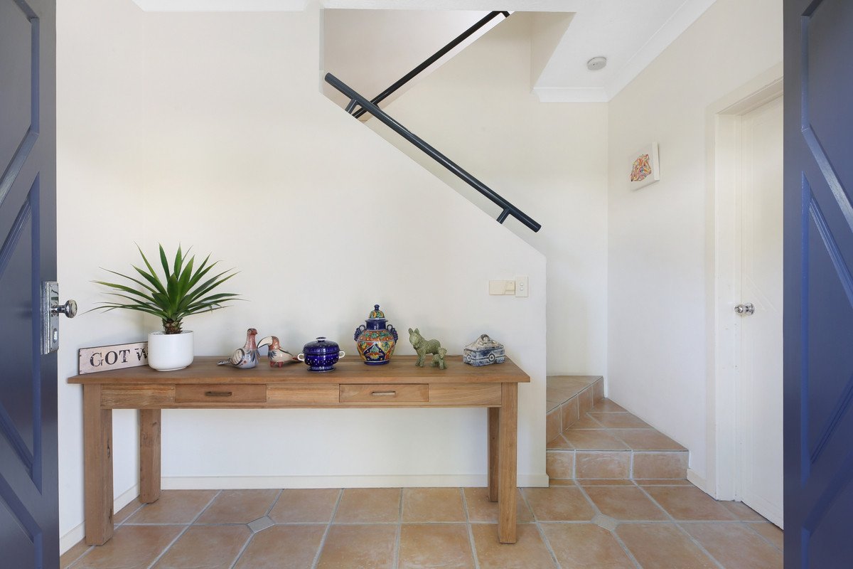 9/6 Burrabee Street Burleigh Heads 4