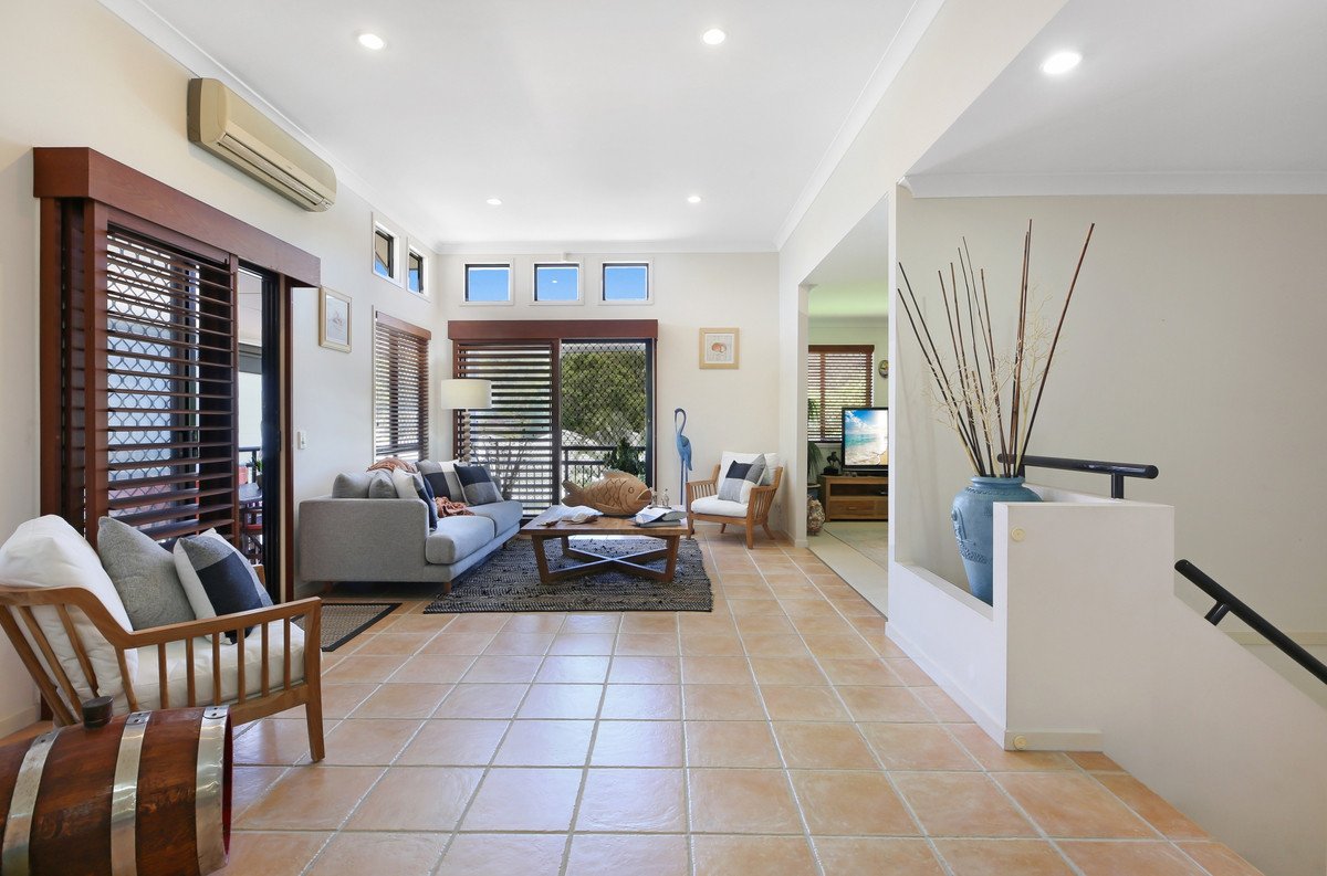 9/6 Burrabee Street Burleigh Heads 5