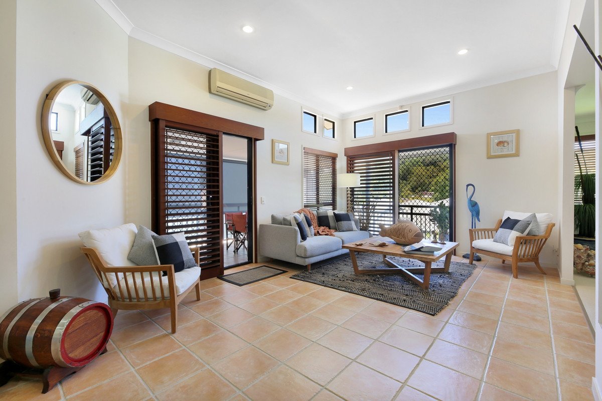 9/6 Burrabee Street Burleigh Heads 7