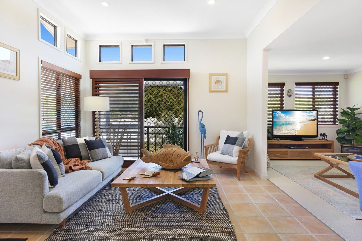 9/6 Burrabee Street Burleigh Heads 8