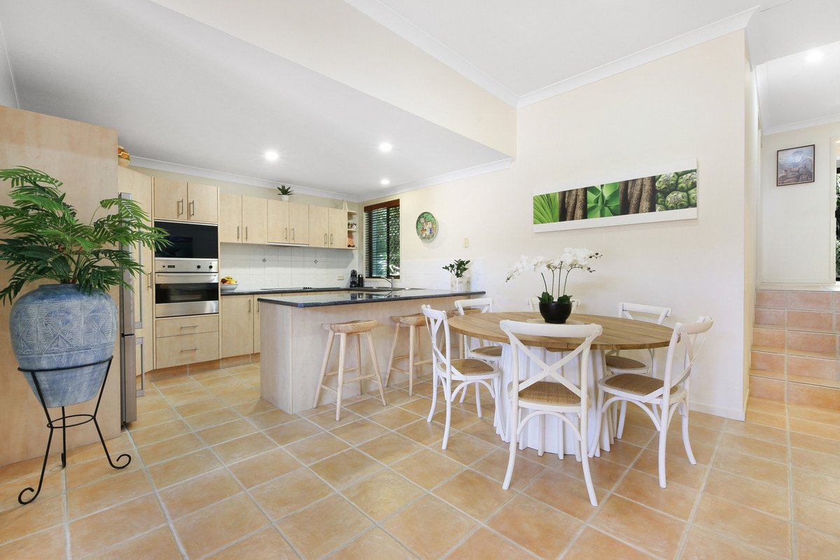 9/6 Burrabee Street Burleigh Heads 10