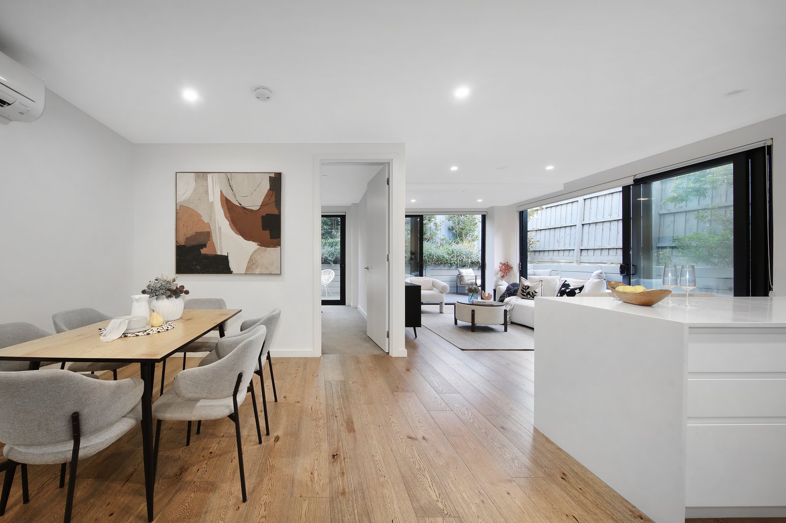 Gallery: 9/6 Claire Street