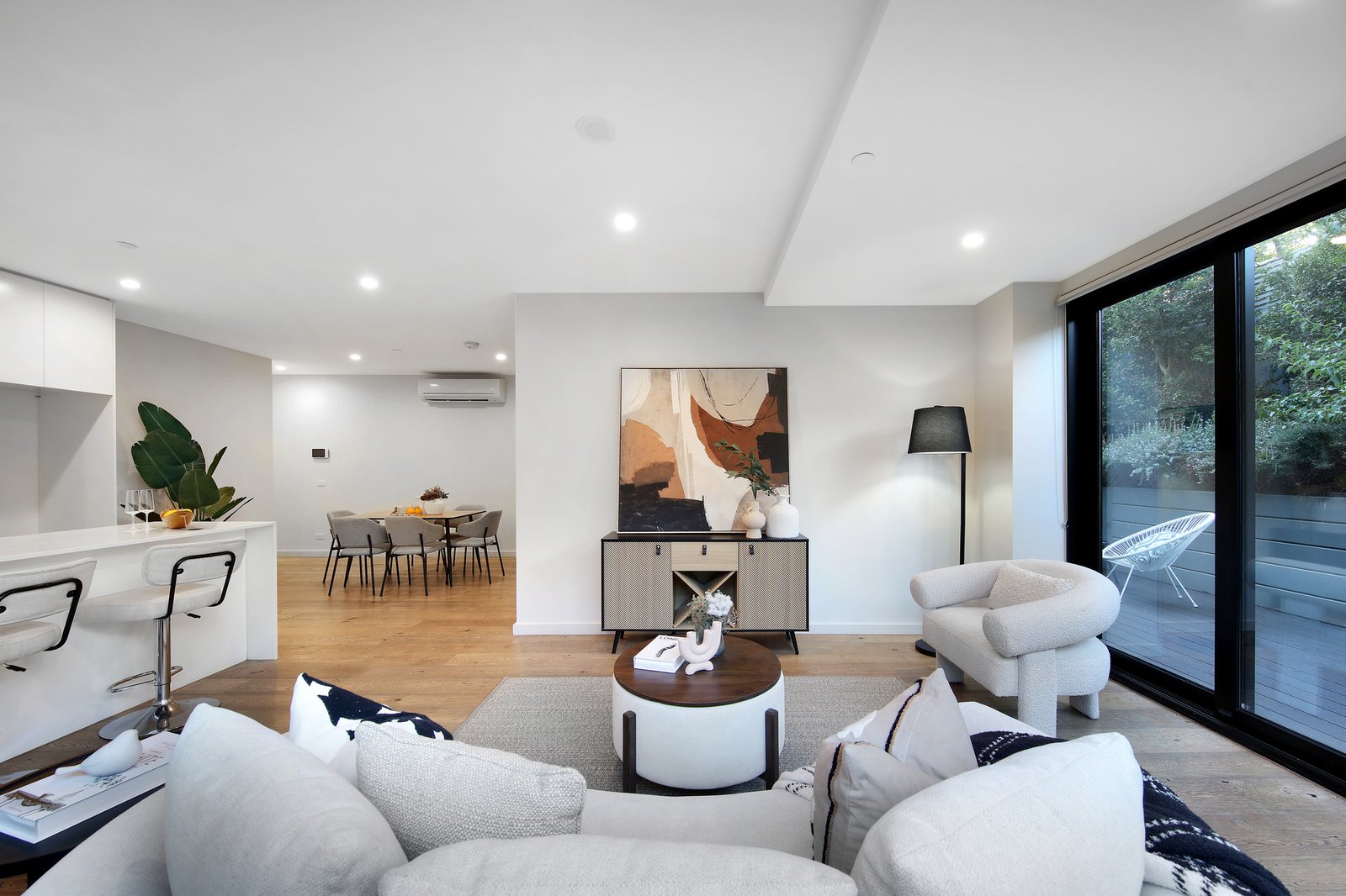 Gallery: 9/6 Claire Street