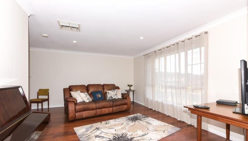 96 Edward Street TAMWORTH 4