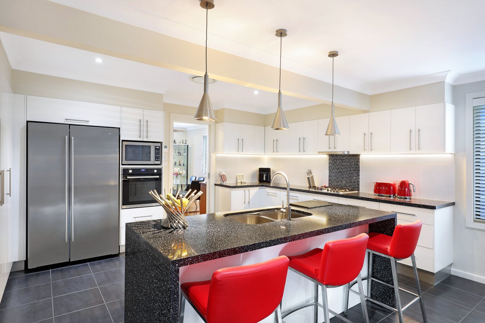 96 Hertford Street BERKELEY 3