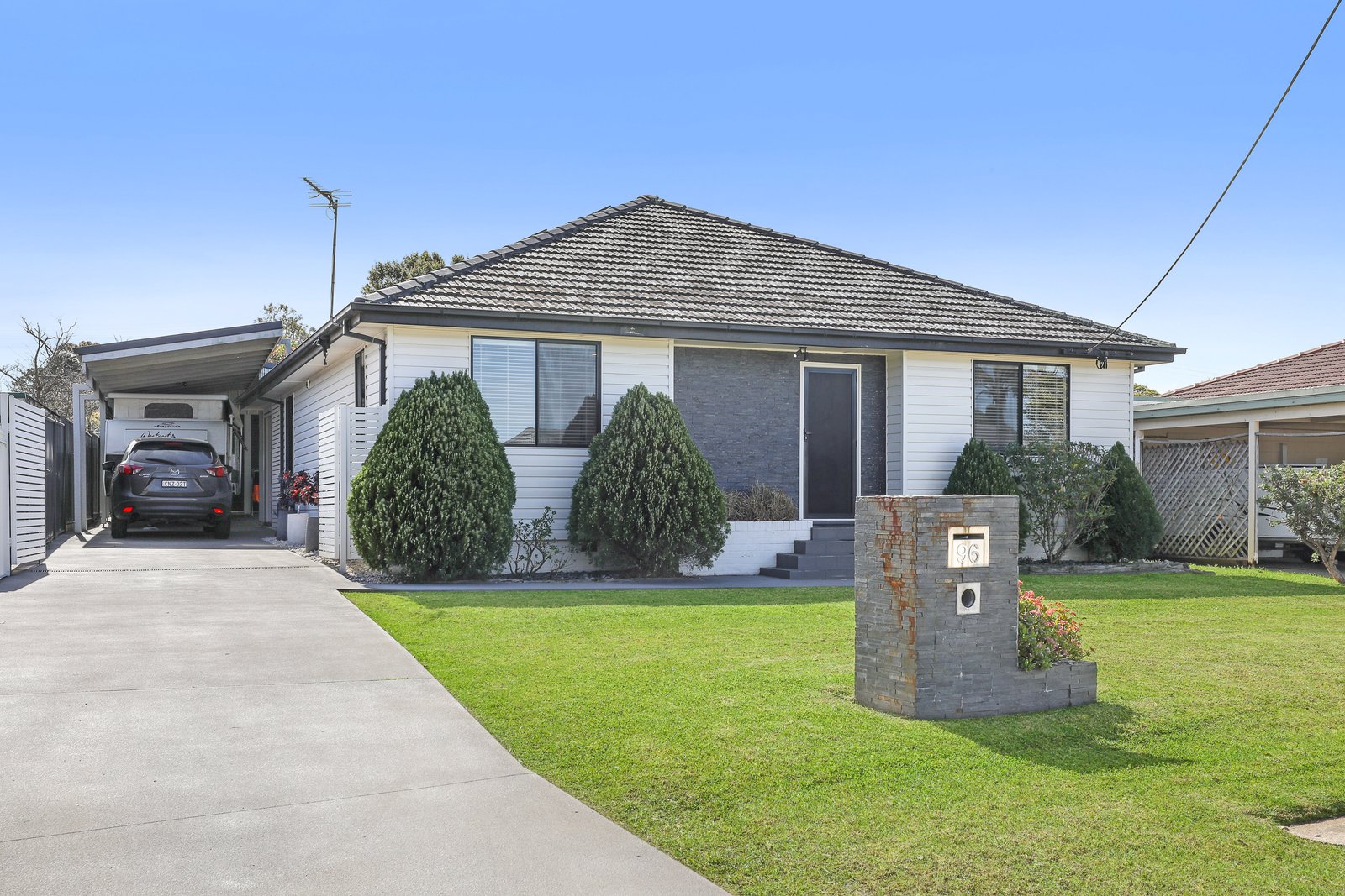 96 Hertford Street BERKELEY 11