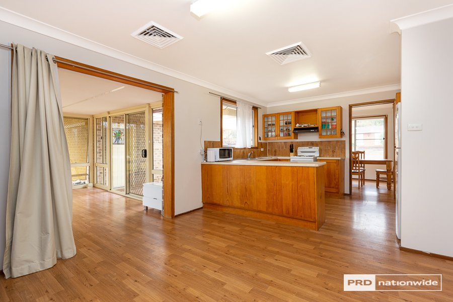96 Lemon Gums Drive TAMWORTH 8