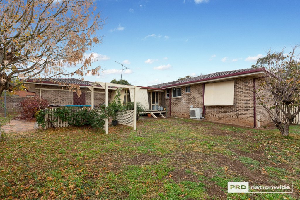 96 Lemon Gums Drive TAMWORTH 16