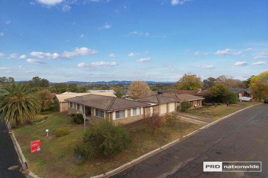 96 Lemon Gums Drive TAMWORTH 19