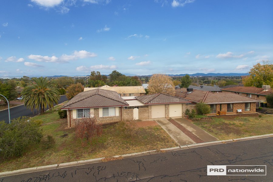 96 Lemon Gums Drive TAMWORTH 20