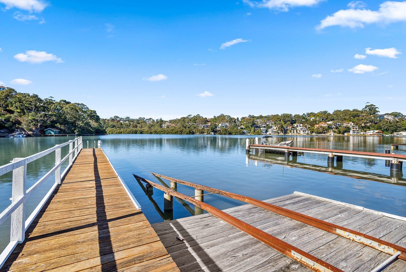 96 Marine Drive OATLEY 2