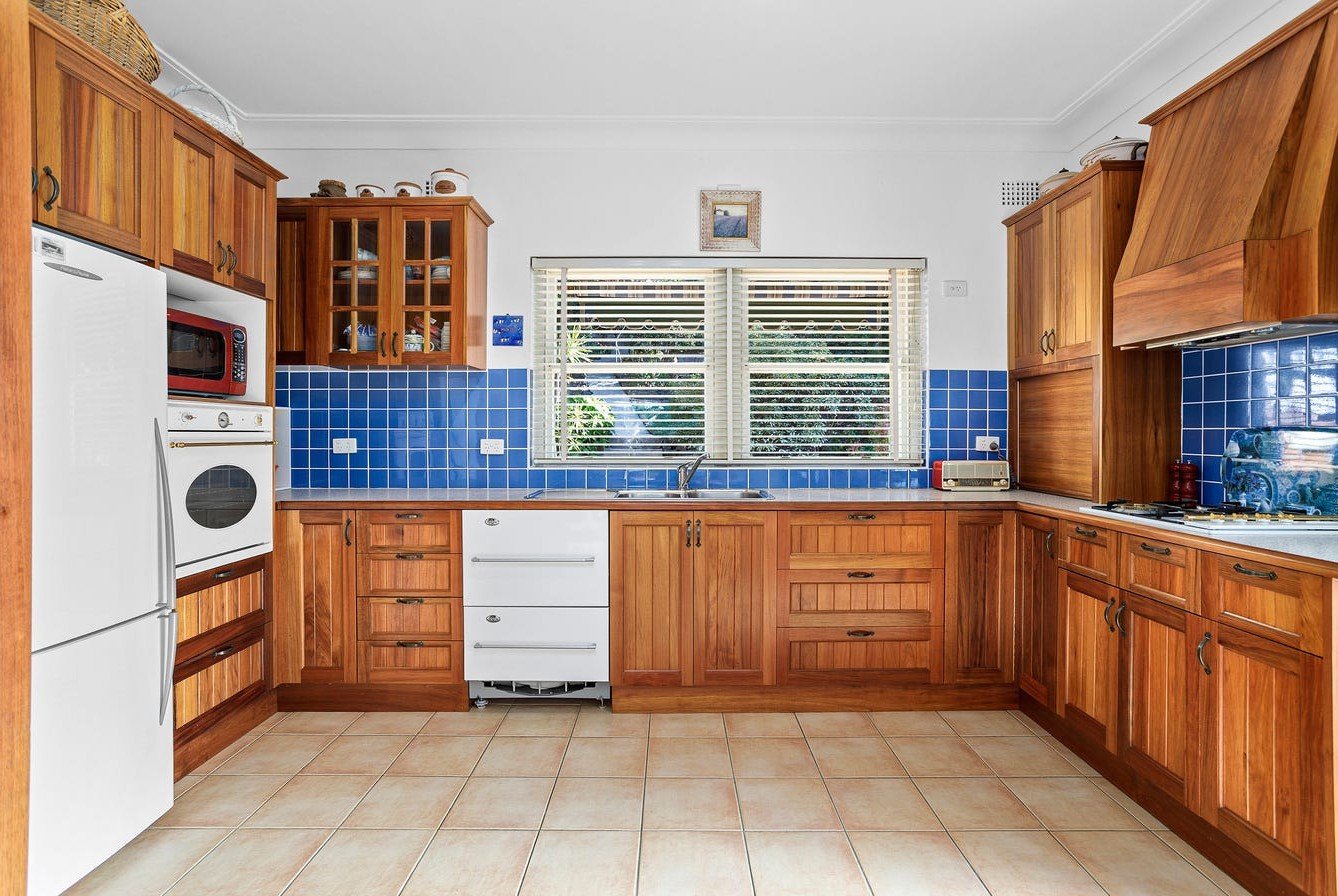 96 Marine Drive OATLEY 3