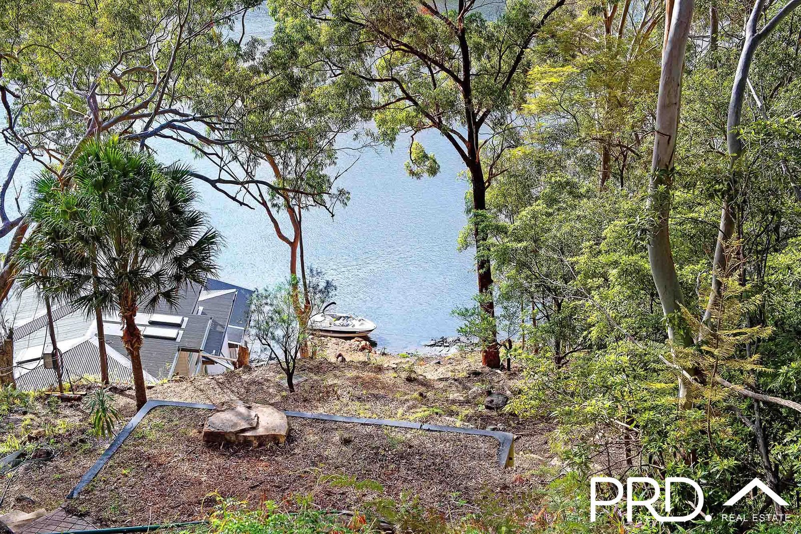 96 Moons Avenue LUGARNO 8