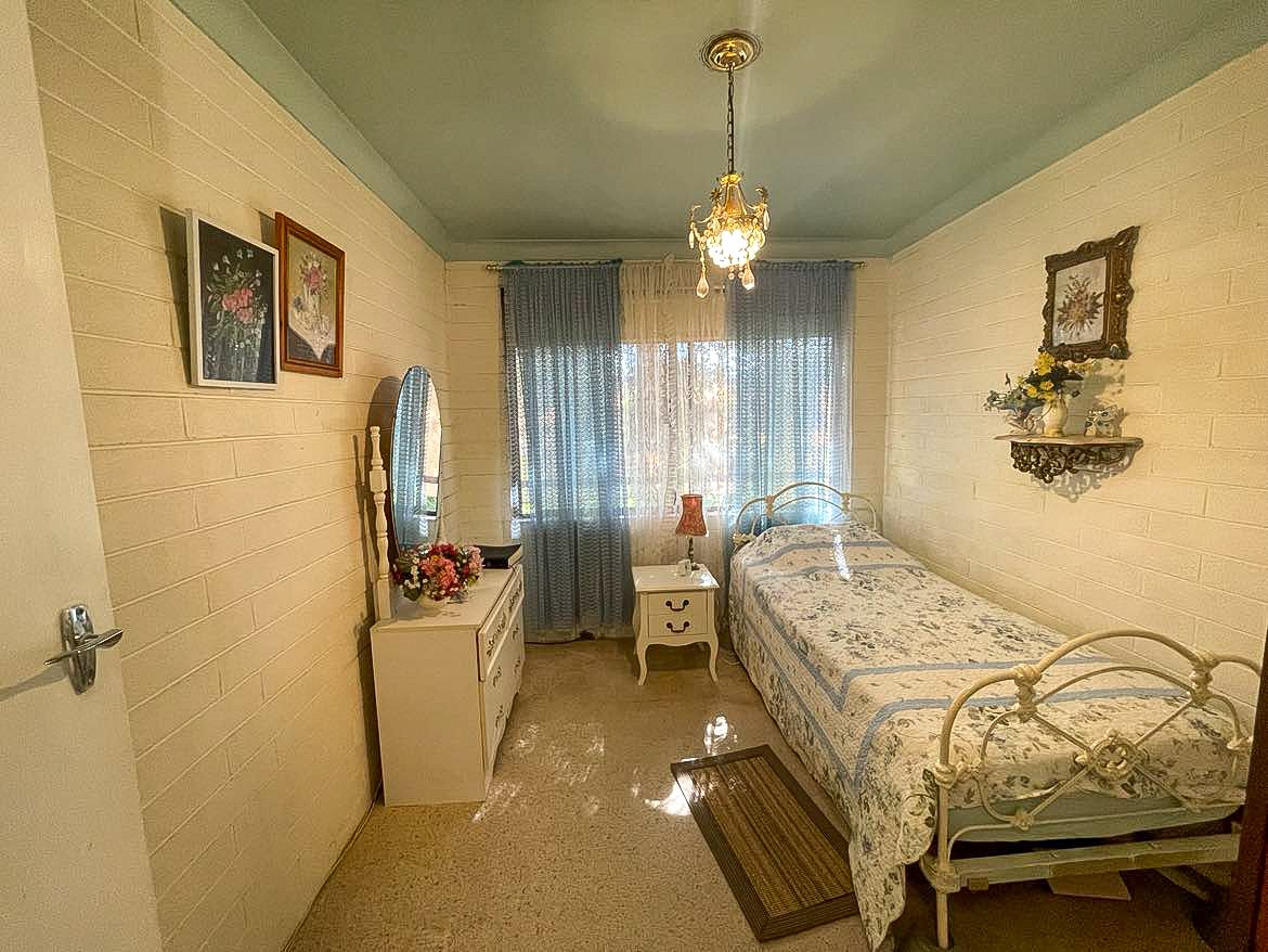 96 Winton Street TUMBARUMBA 7