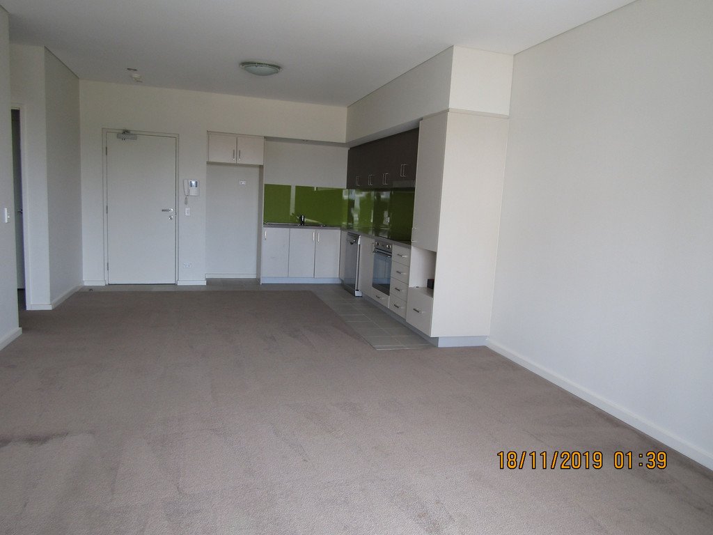 96/10 Sleeper Lane COCKBURN CENTRAL 8