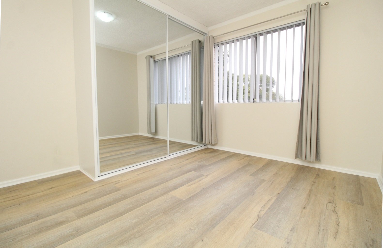 9/623B Homer Street KINGSGROVE 4