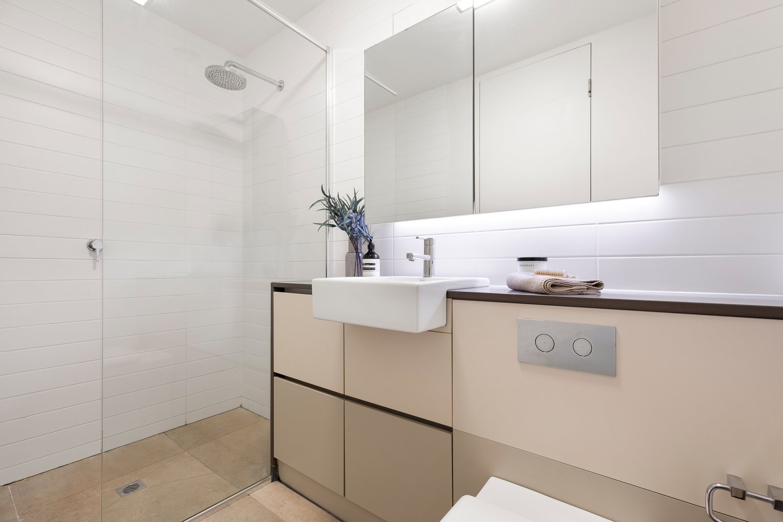 Real Estate and Property in 9/646 Malvern Road, Prahran, VIC