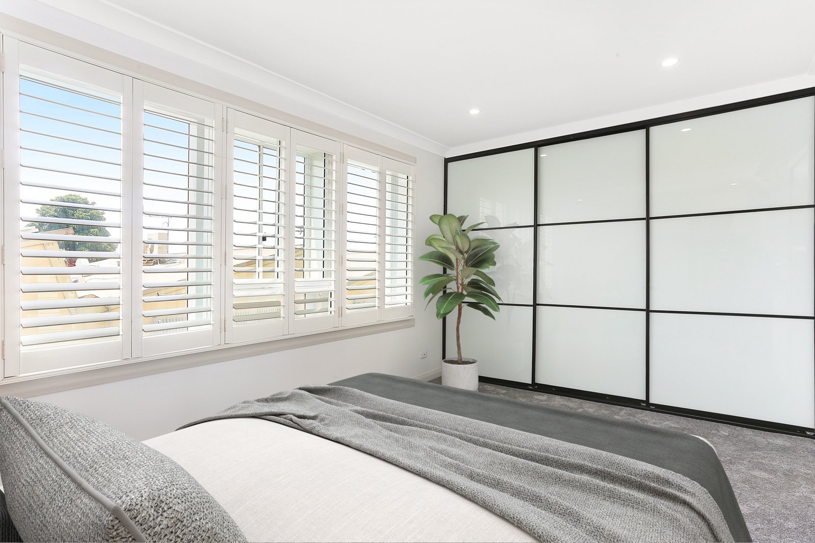 9/65-67 Crystal Street PETERSHAM 6