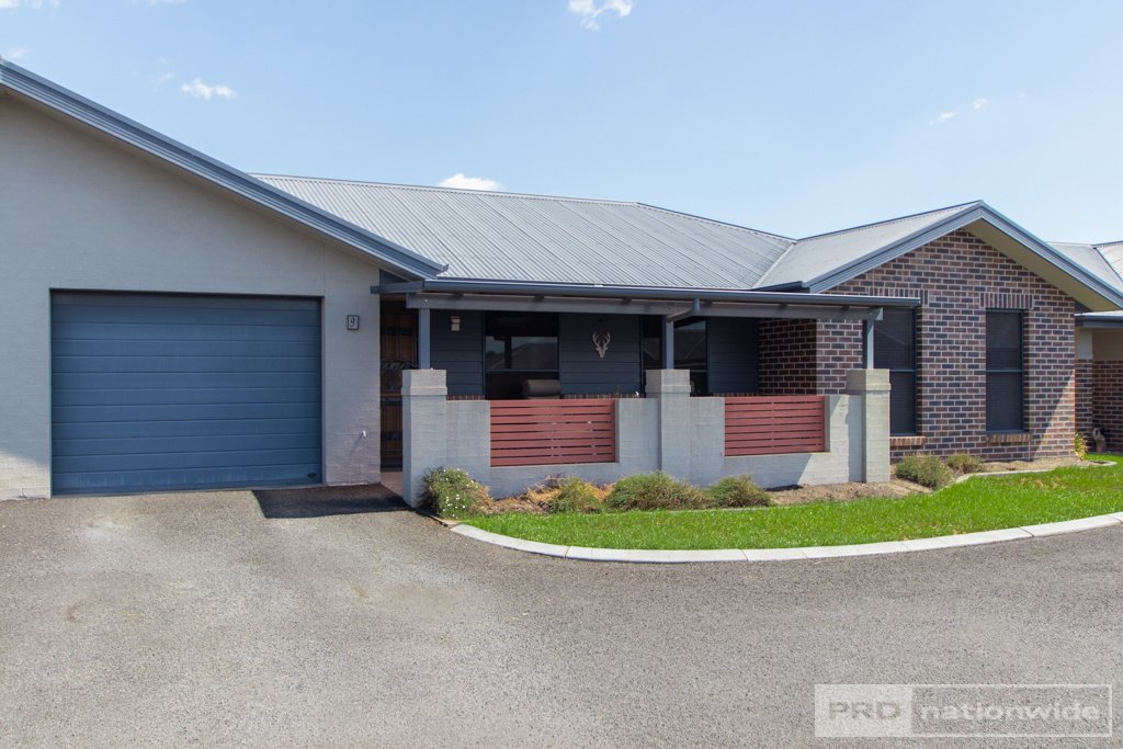 9/65 Broughton Street TUMUT 12