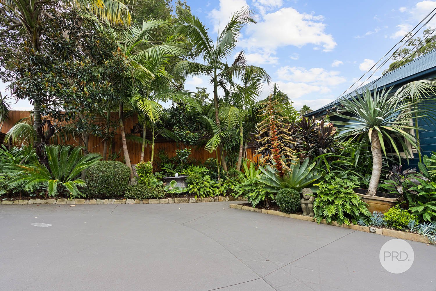 965 Forest Road, LUGARNO NSW 2210