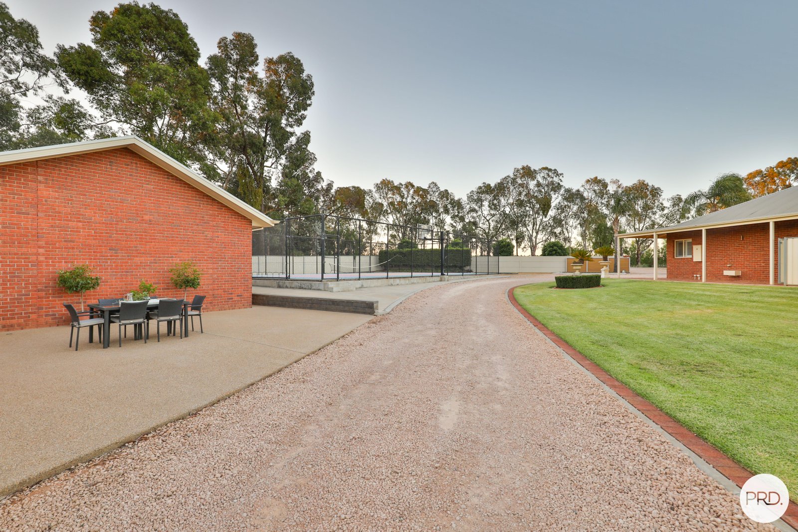 967 Cureton Avenue IRYMPLE 5